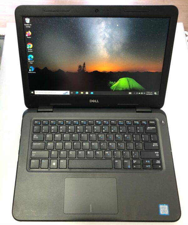 Dell Latitude 3310, 13 pulgadas, Procesador i5 8265u, 8gb de ram Almacenamiento sólido 240gb, Webcam, Windows 10 con Office