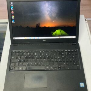 Dell Latitude 3580 15.6 pulgadas Procesador i5 6200u 4gb de memoria ram Almacenamiento sólido 240gb HDMI Webcam Detalle en pantalla