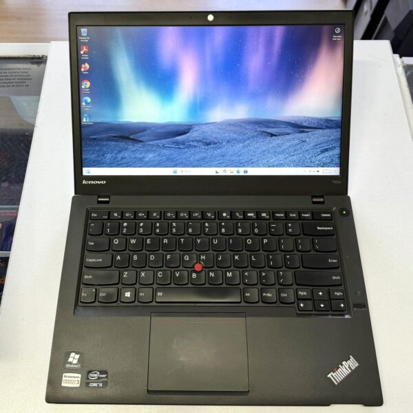 Laptop Lenovo Thinkpad T431s, Procesador i5 3337u, 8gb de RAM, 240gb SSD, Webcam, Hdmi, Teclado iluminado, Windows 11