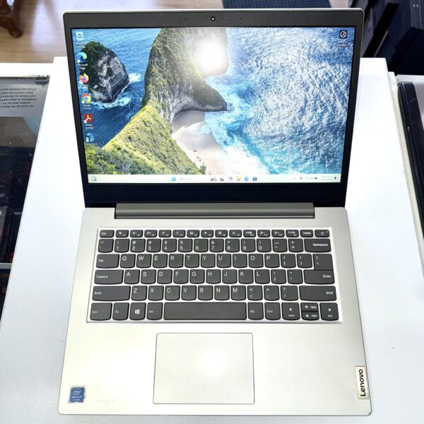 Laptop Lenovo Ideapad, 14 pulgadas, Procesador Pentium Silver N5030, 4gb de RAM, Webcam, Hdmi, Office, Navegadores, Windows 11