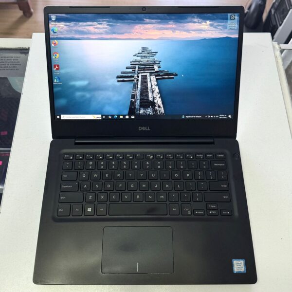 Laptop Dell Vostro, 14 pulgadas Full HD, Procesador i5-8565U, 24gb de RAM, 512gb SSD NVMe, Teclado iluminado, Windows 11